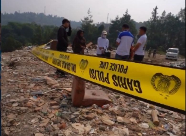bakar sampah sembarangan