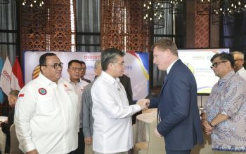 Menaker Tekankan Dialog Sosial dan Pelindungan Pekerja ASEAN 3 WhatsApp Image 2026 10 31 at 10.32.56