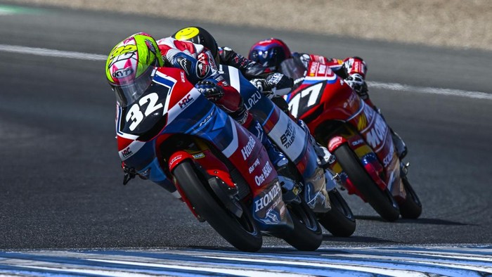 Ramadhipa Gagal Podium di Moto3 Junior Misano 2026, Penalti Enam Detik Jadi Penentu