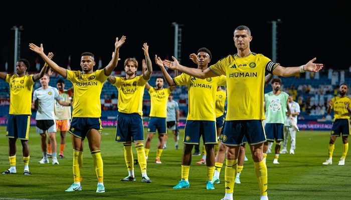 Foto-foto Ekspresi Ronaldo Makin dekat 1.000 Gol, Tinggal 18 Gol Lagi Menolak Penghargaan Pemain Terbaik 3 ronaldo3